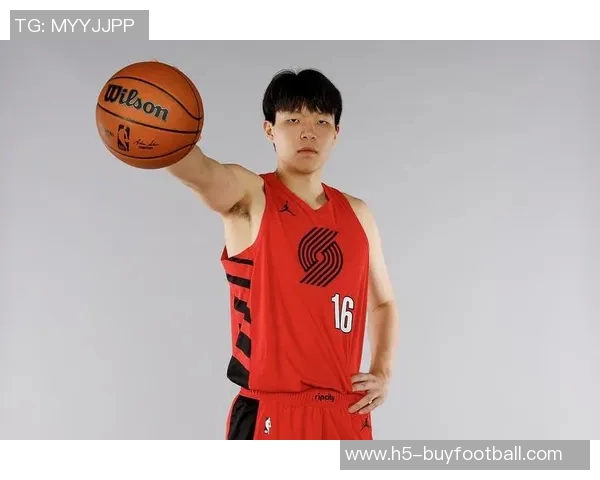 开拓者媒体人分析杨瀚森潜力巨大但防守能力亟待提升 开拓者媒体人分析杨瀚森潜力巨大但防守能力亟待提升