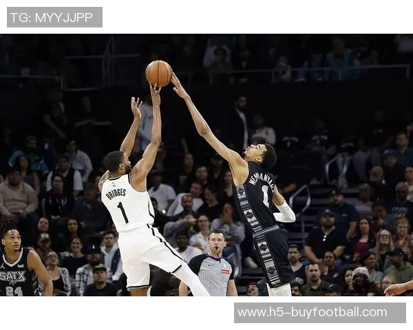 加内特赞文班亚马独特天赋称其为KD与奥尼尔的完美结合体