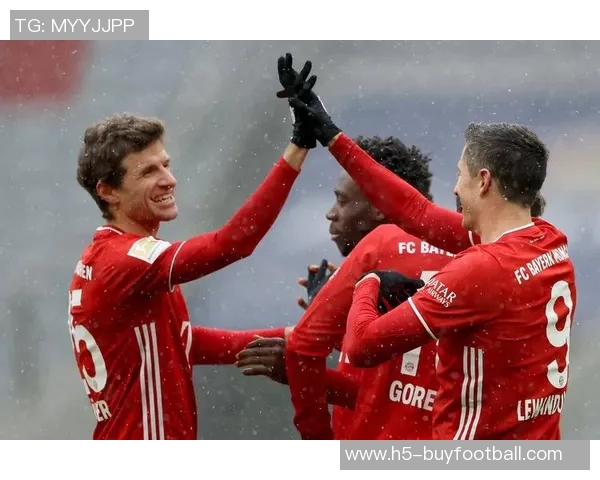 拜仁对阵弗赖堡海报发布迪亚斯卡尔贝斯特齐亮相剑指三分